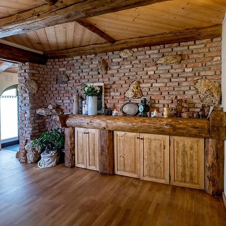 Bosco Della Serenissima Hotel Nervesa della Battaglia Buitenkant foto